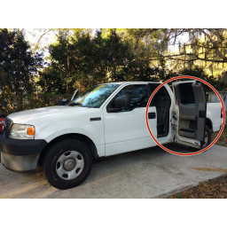 2006 Ford F-150 Замена дверной ручки
